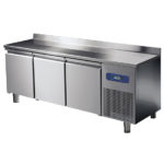 Kühltisch 600 mm 3 türig mit Aufkantung, -2°/+8°C